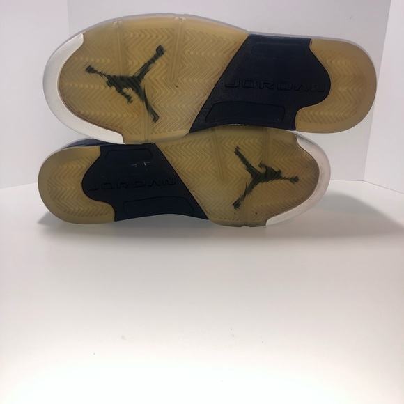 Air Jordan 5 Retro - Picture 6 of 10